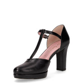 Sandalo con tacco e cinturino in ecopelle nero | Boscaini Scarpe