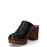 Zoccolo in pelle con tacco nero | Boscaini Scarpe
