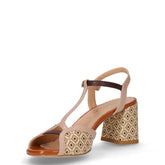 Sandalo con tacco in pelle nude | Boscaini Scarpe