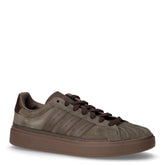 Sneaker in pelle scamosciata e ecopelle con tre strisce laterali marrone | Boscaini Scarpe