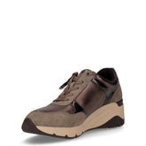 Sneaker con zeppa in ecopelle taupe | Boscaini Scarpe