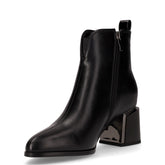 Tronchetto a punta in ecopelle nero | Boscaini Scarpe