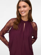 Maglia elegante con maniche in pizzo vino | Boscaini Scarpe