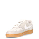 Court Vision Low sneaker in ecopelle grigio chiaro | Boscaini Scarpe