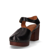Sandalo in pelle con tacco nero | Boscaini Scarpe