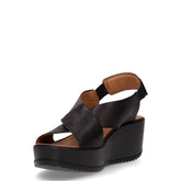 Sandalo con zeppa nero | Boscaini Scarpe