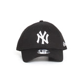 LEAGUE ESSENTIAL 9FORTY New York Yankees black white - Cappelli | Boscaini Scarpe