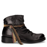 Stivaletto in pelle con zip nero - Scarpe Donna | Boscaini Scarpe