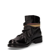 Stivaletto in pelle con zip nero | Boscaini Scarpe