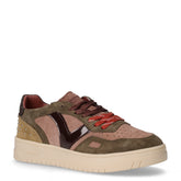 Sneaker in pelle scamosciata con borchie kaki | Boscaini Scarpe