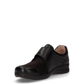 Scarpa chiusa con strappo in pelle nero | Boscaini Scarpe