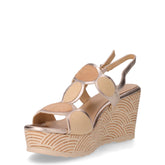 Sandalo in ecopelle con zeppa platino beige | Boscaini Scarpe