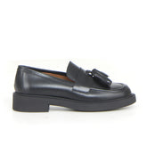 Mocassino con nappine nero - Mid Season Sale Mocassini Donna | Boscaini Scarpe