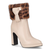 Tronchetto a punta in ecopelle beige - LAURA BIAGIOTTI | Boscaini Scarpe