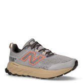 Fresh Foam X Garoe v2 scarpa da trail running in tessuto grigio - NEW BALANCE UOMO | Boscaini Scarpe