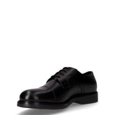 Stringata in pelle nero | Boscaini Scarpe